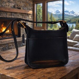 Coach Legacy Janice 2001 Black Leather Crossbody with Gold Accents